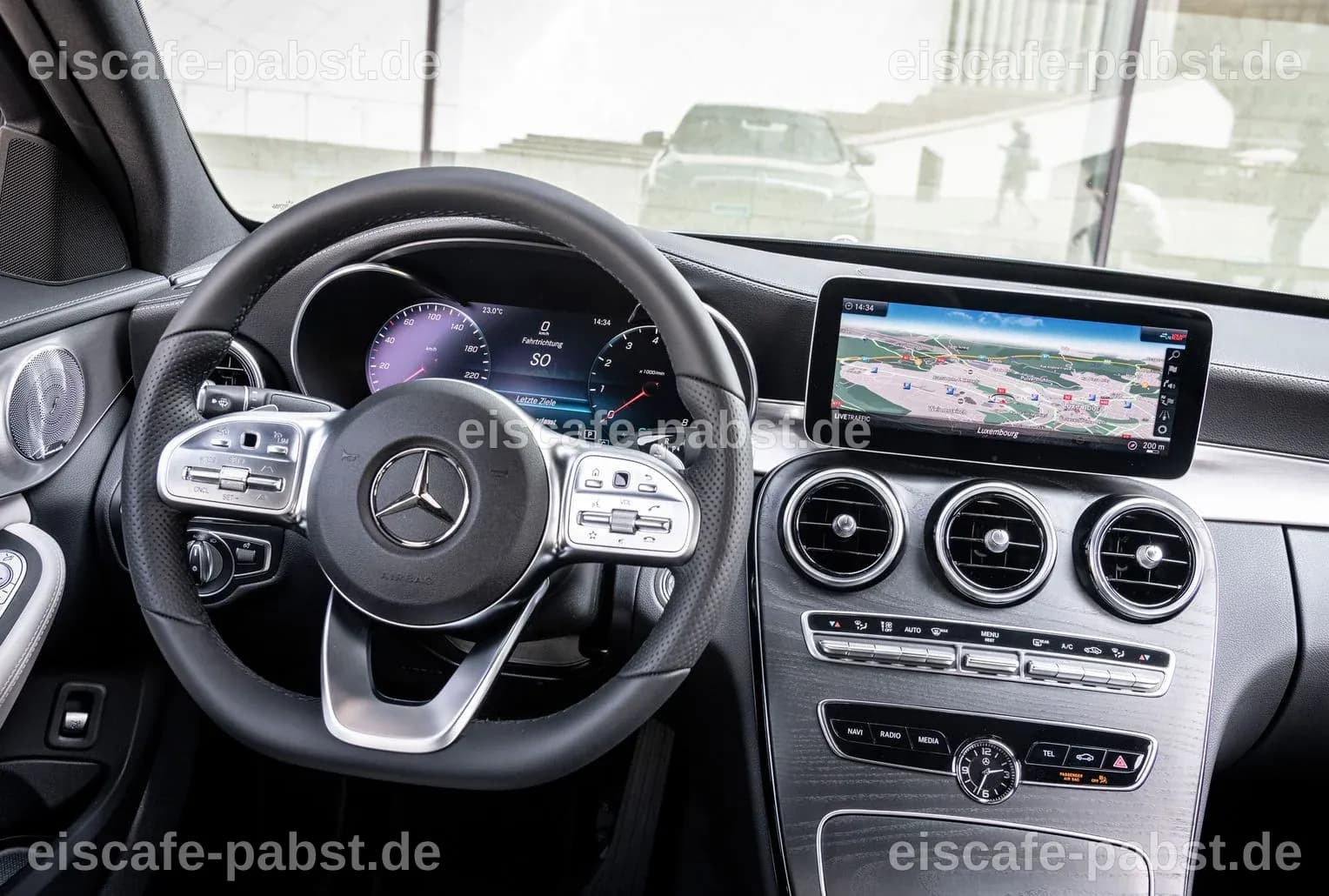 Testbericht: Mercedes C-Klasse – Ein frischer Wind für die Business-Klasse
